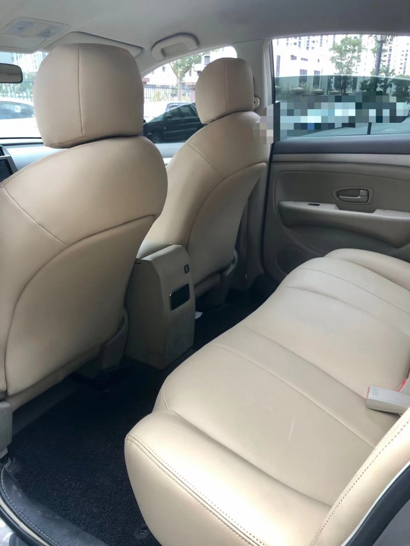 上海18年日產軒逸6