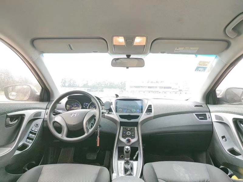 佛山16年现代朗动2