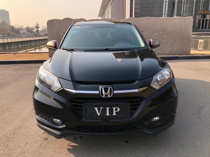 徐州17年本田缤智1
