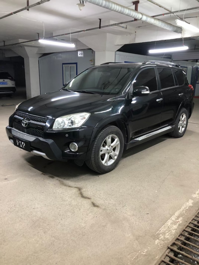 沈陽12年豐田RAV42