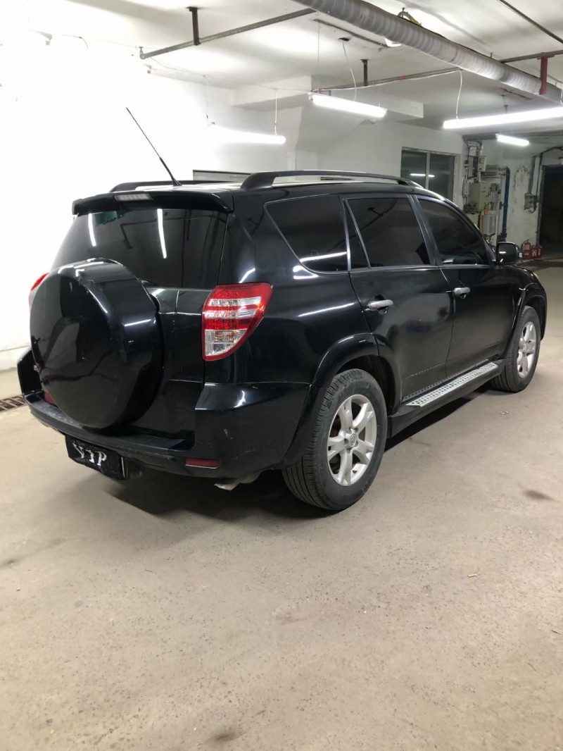 沈陽12年豐田RAV44