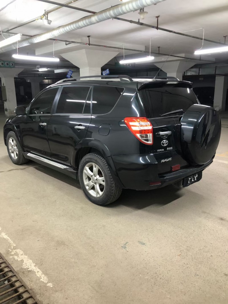 沈陽12年豐田RAV45