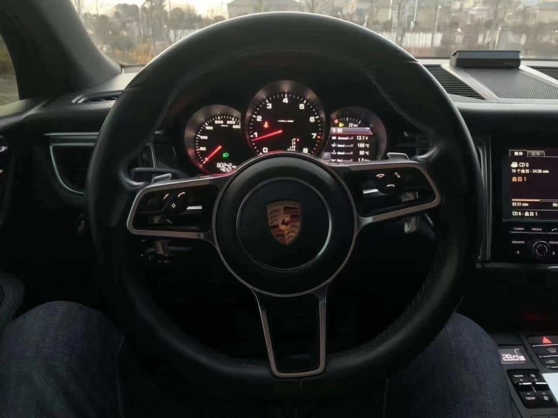 潍坊14年保时捷Macan7