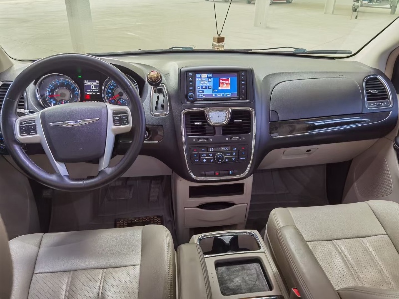 保定16年克莱斯勒大捷龙6