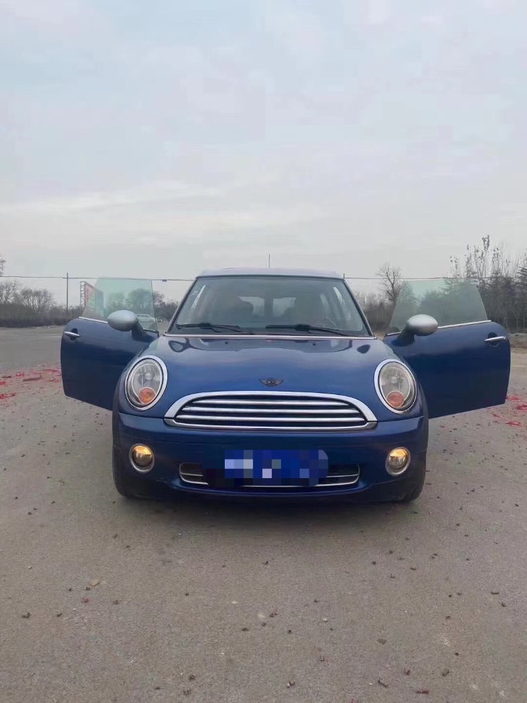 太原09年寶馬MINI1