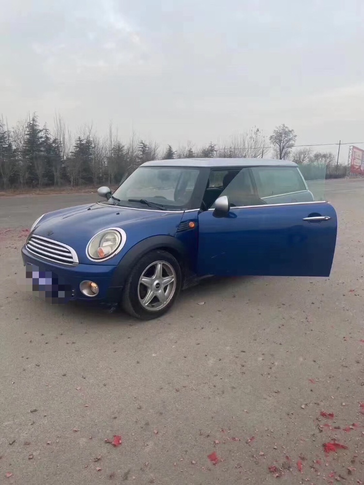 太原09年寶馬MINI2