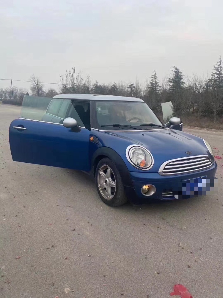 太原09年寶馬MINI4