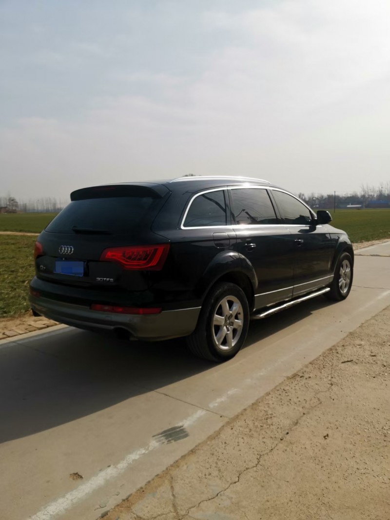 北京14年奥迪Q77