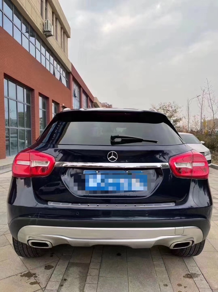 济南16年奔驰GLA1