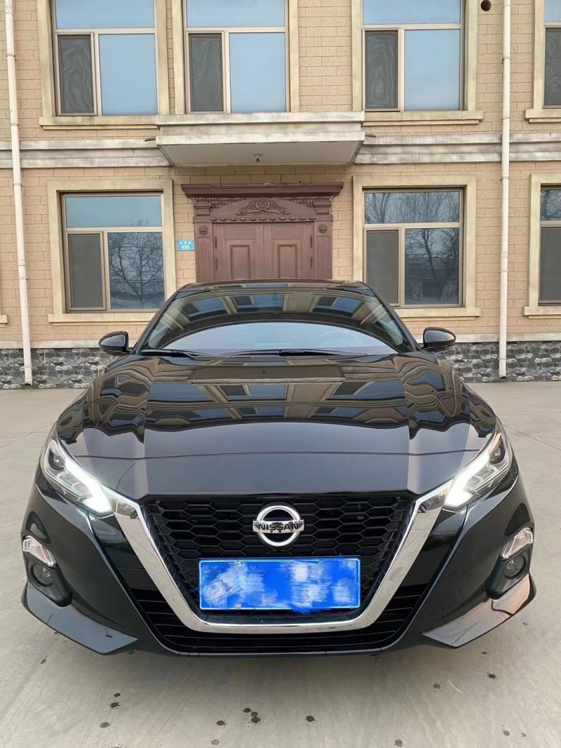 保定20年日产天籁1