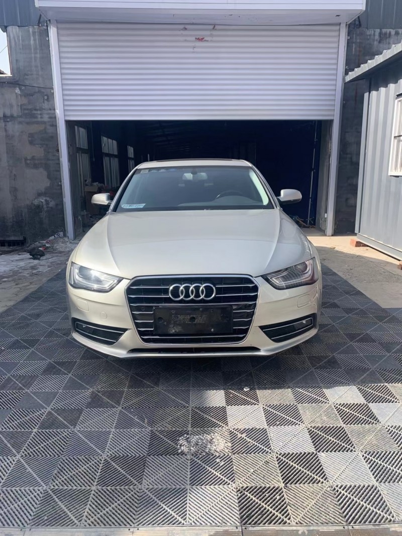 青岛16年奥迪A4L1