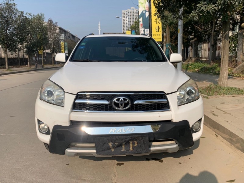 岳陽10年豐田RAV41