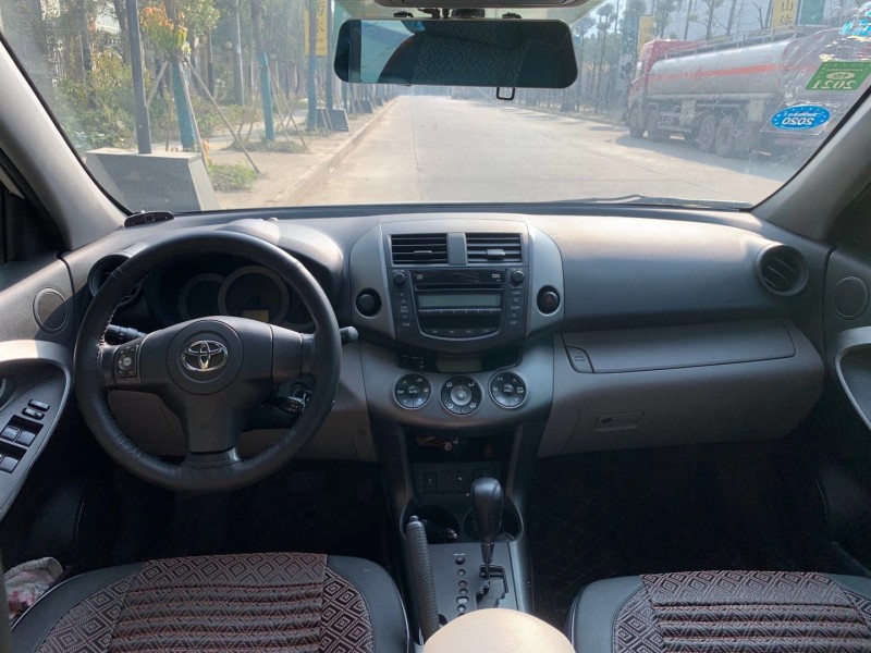 岳陽10年豐田RAV45