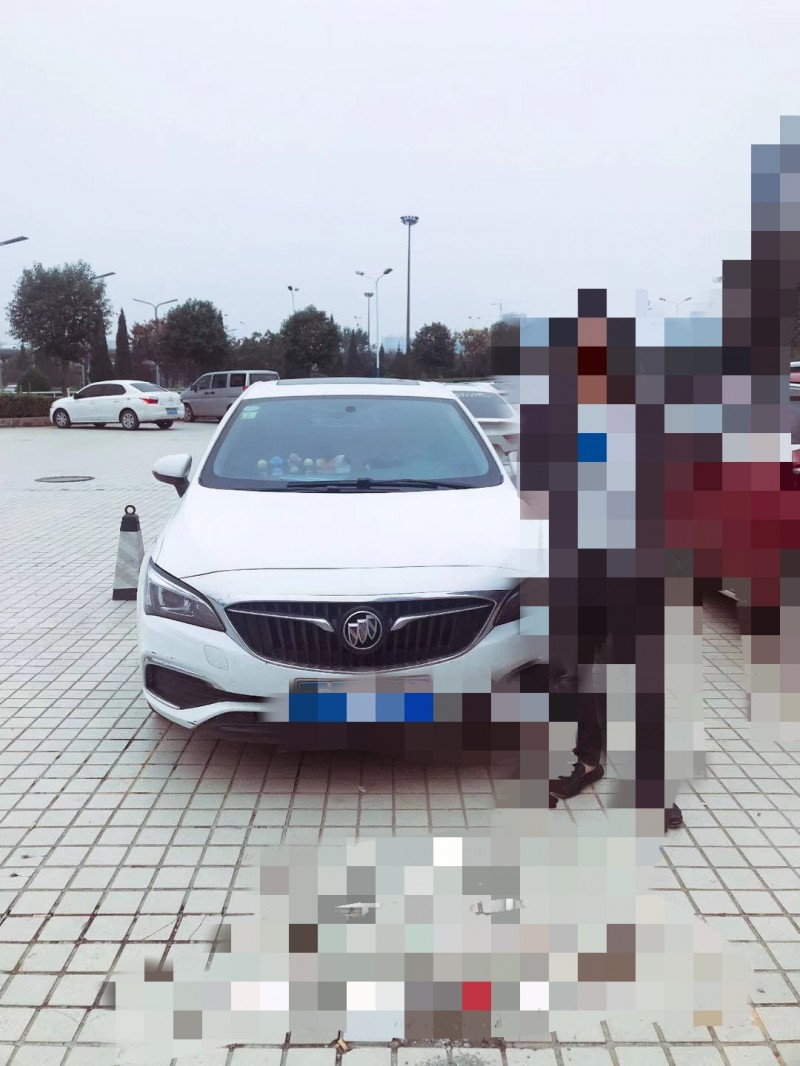 北京18年别克威朗1