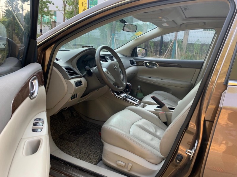 岳陽14年日產軒逸4
