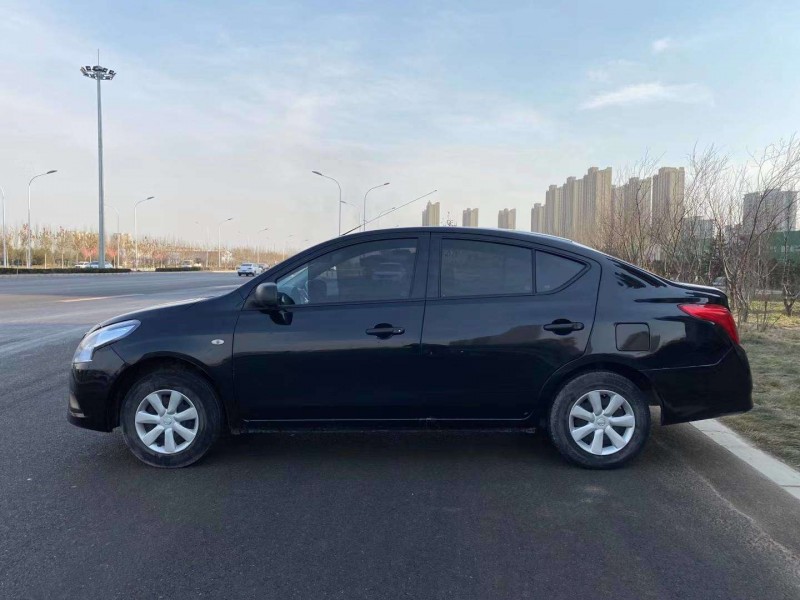 保定15年日产阳光4