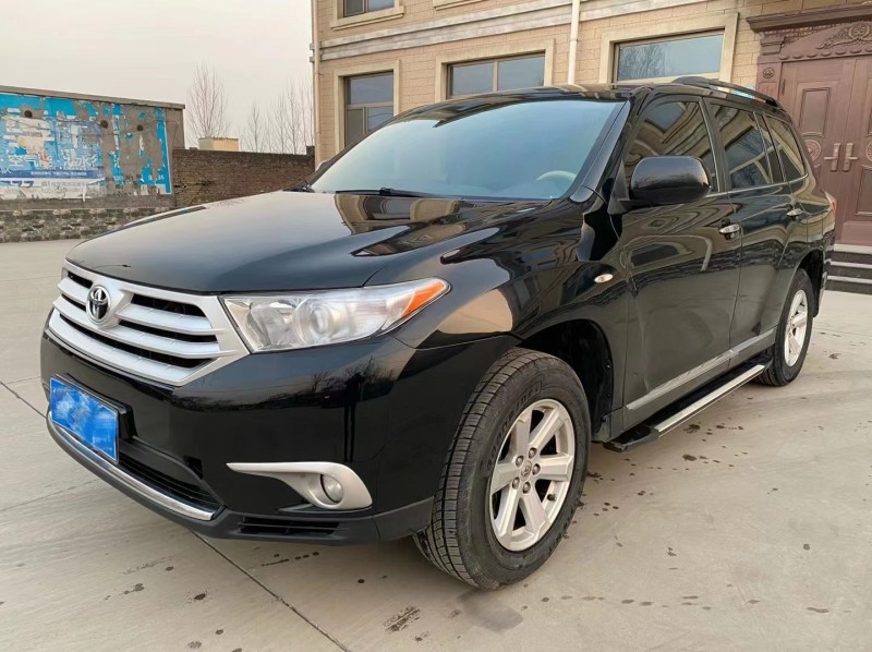 保定14年丰田汉兰达6