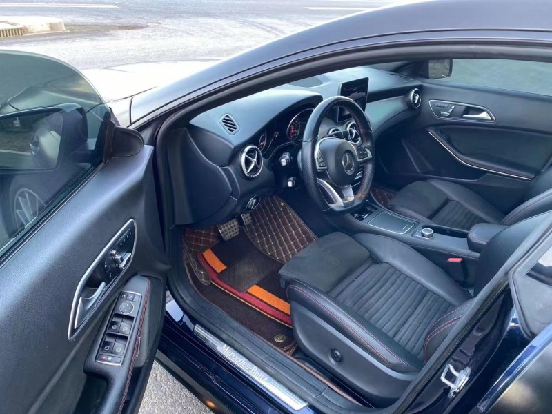 保定18年奔驰CLA3