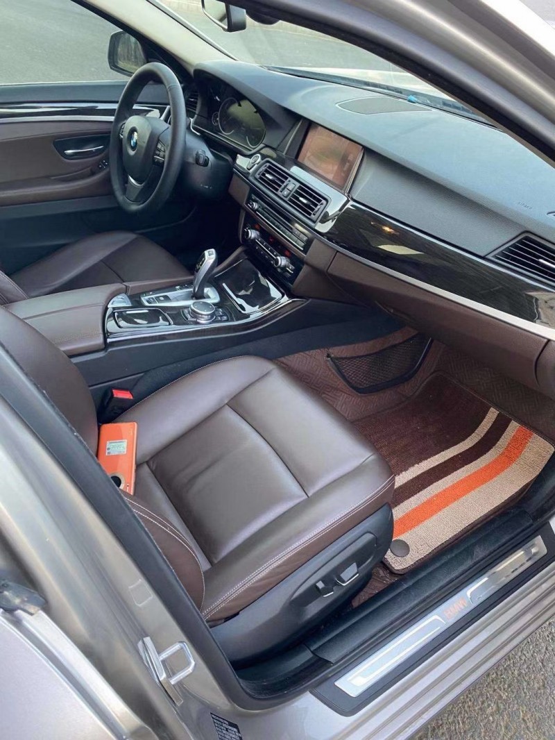 保定17年宝马5系4