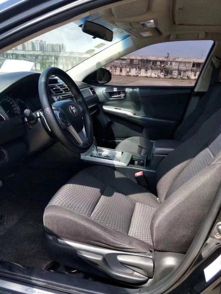 佛山14年丰田凯美瑞8