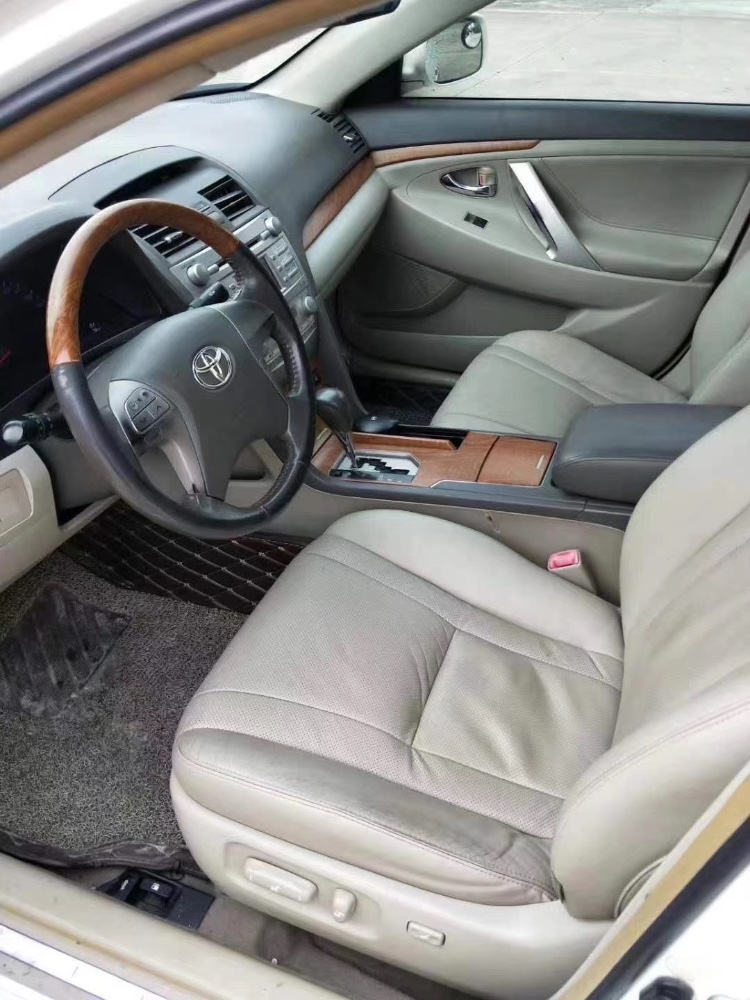 佛山11年丰田凯美瑞8