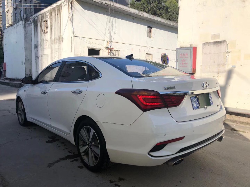 深圳17年现代名图1