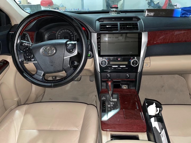 中山13年丰田凯美瑞4