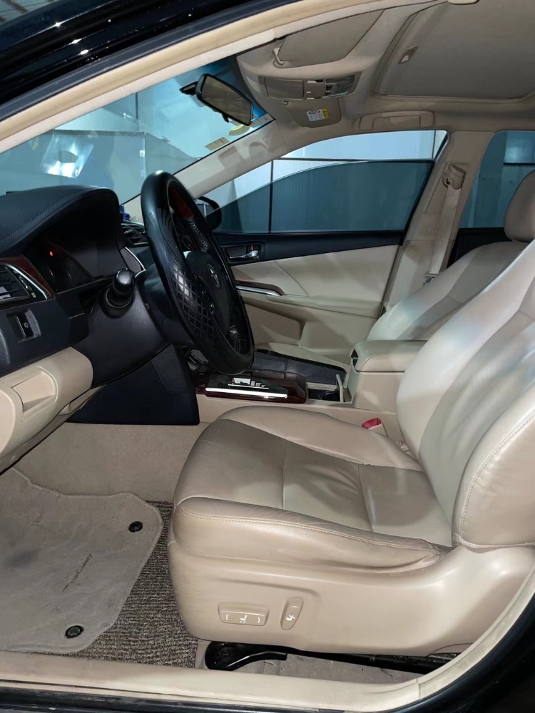 中山13年丰田凯美瑞6