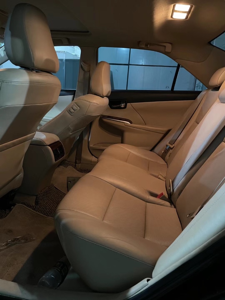 中山13年丰田凯美瑞5