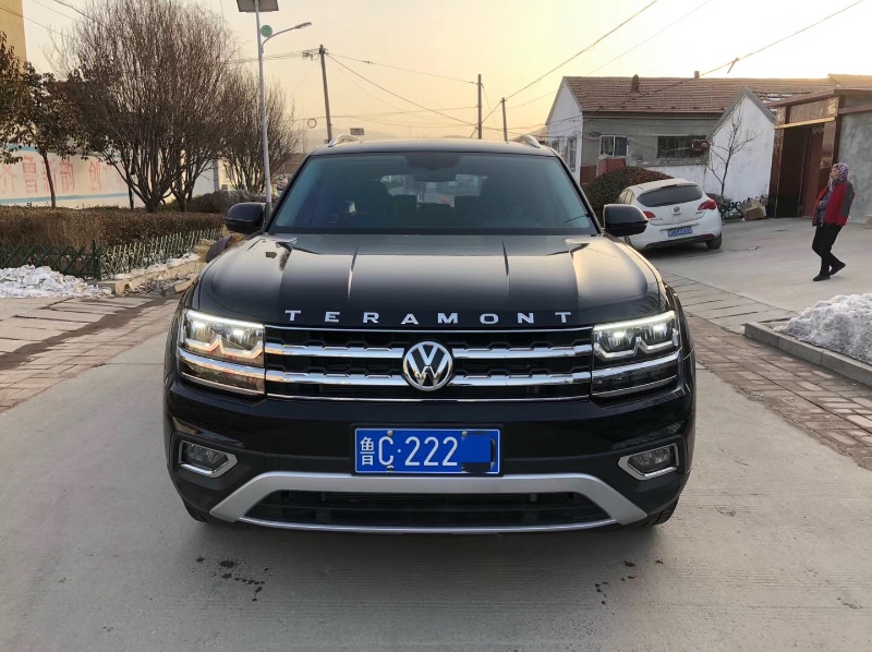 淄博18年大众途昂8