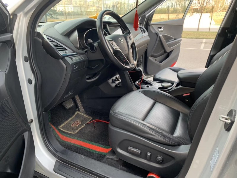 济南13年现代新胜达3