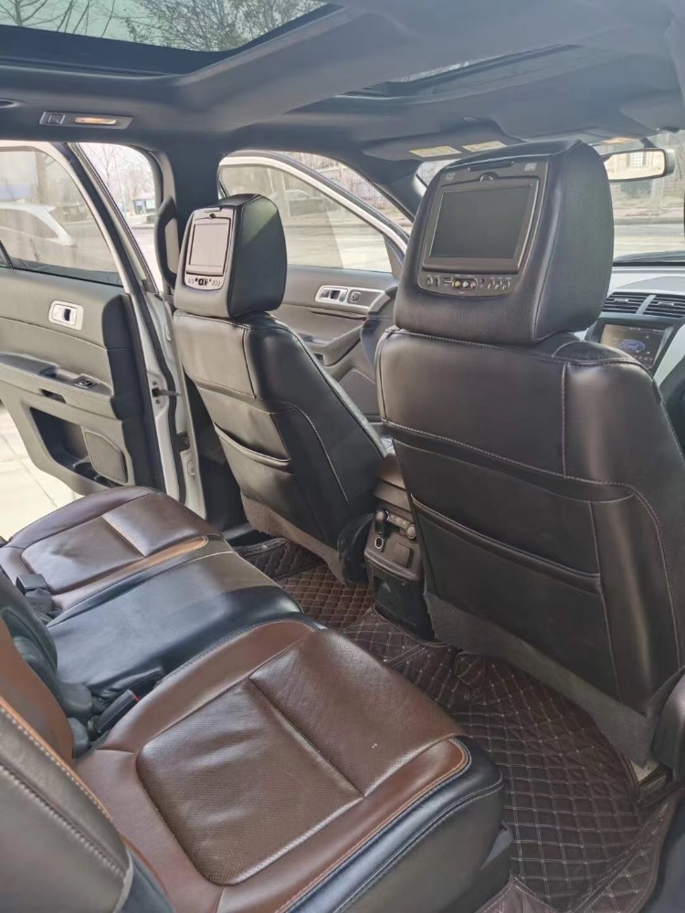 济南13年福特探险者8