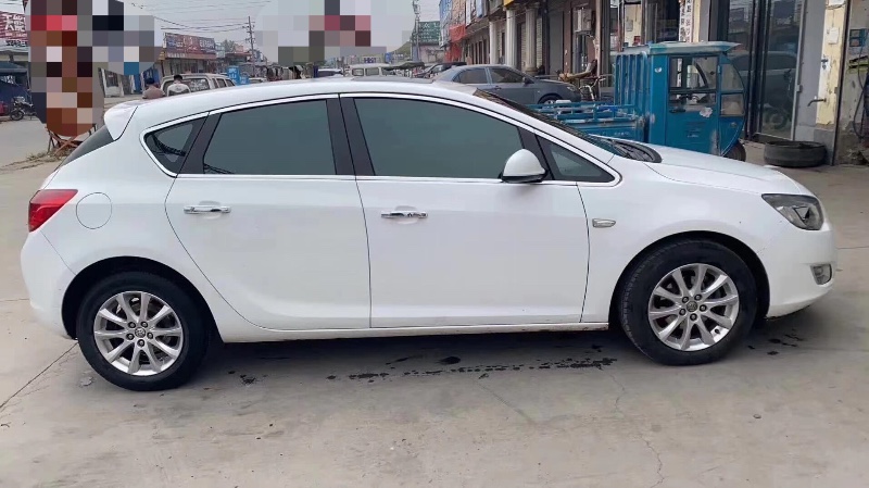 郑州16年别克英朗6