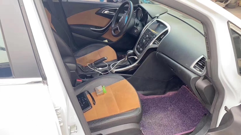 郑州16年别克英朗3