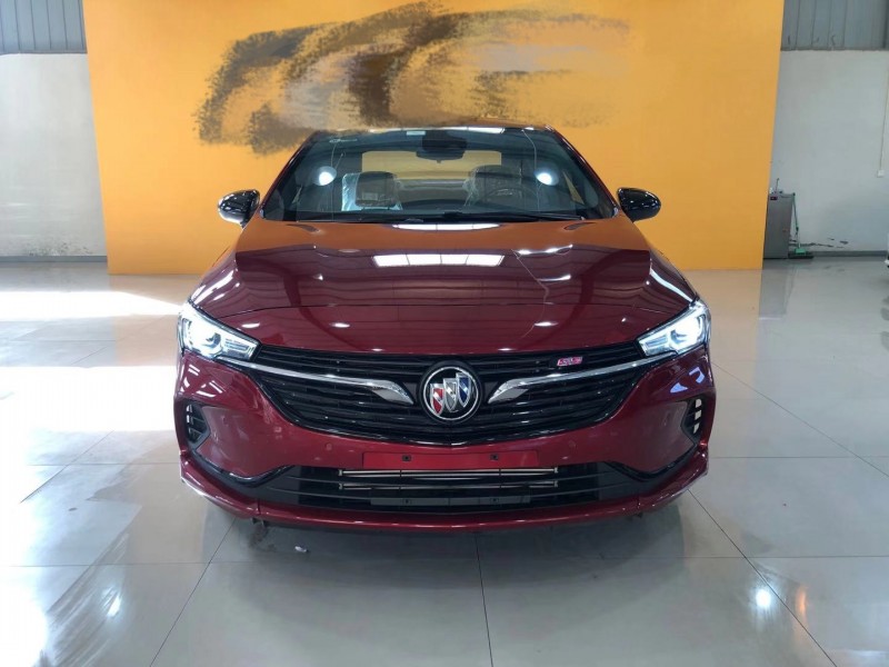 武汉21年别克威朗1