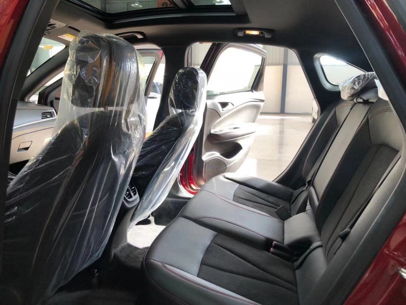 武汉21年别克威朗5