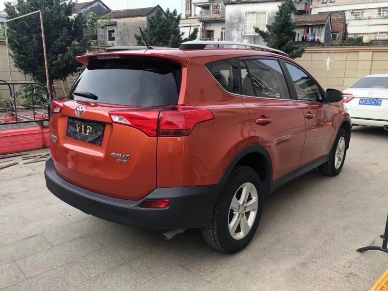广州14年丰田RAV47