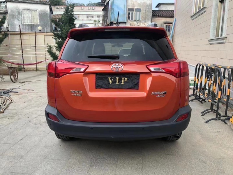 广州14年丰田RAV48