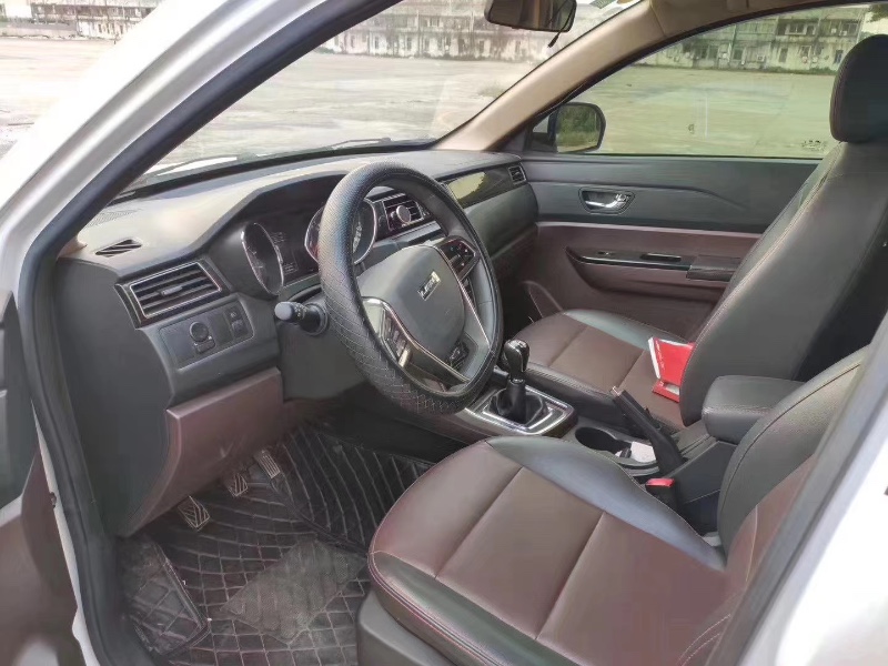 佛山17年力帆汽车迈威9