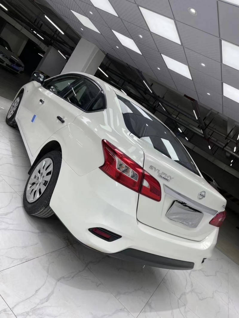 成都20年日产轩逸6