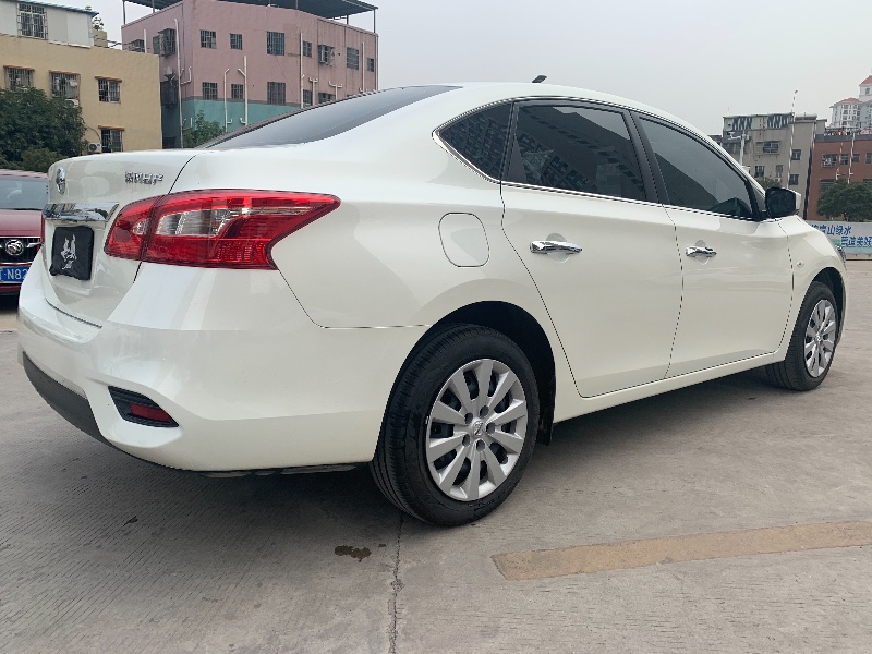 广州20年日产轩逸3