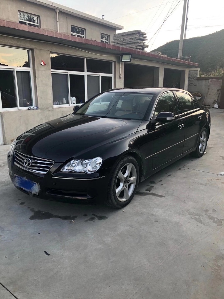 保定10年丰田锐志1