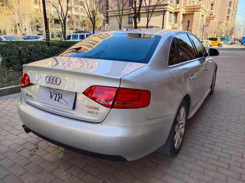 北京12年奥迪A4L8