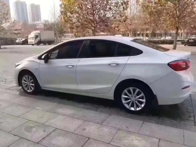 济南17年雪佛兰科鲁兹5