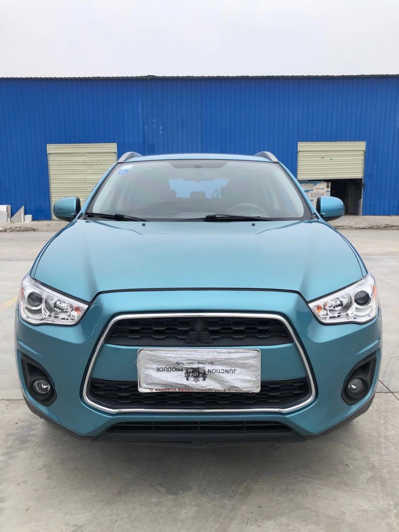 北京14年三菱劲炫8