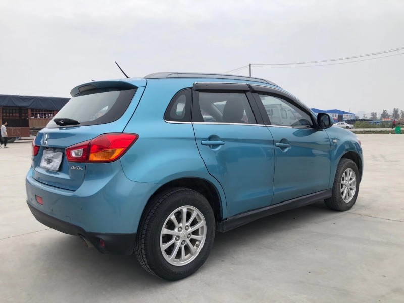 北京14年三菱劲炫6