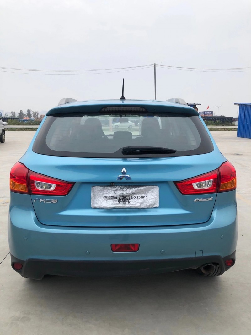 北京14年三菱劲炫3