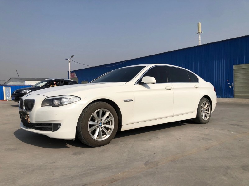 北京12年宝马5系8