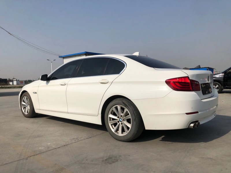 北京12年宝马5系5