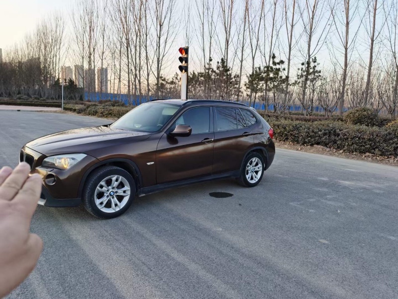 济南12年宝马X12